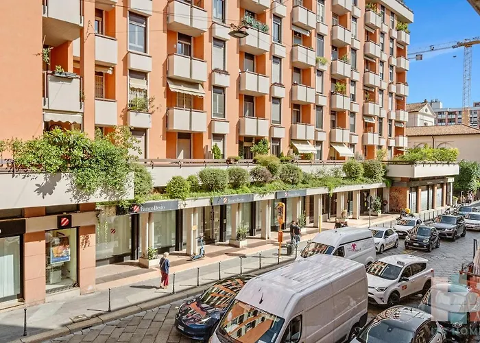 Mos29 - Luxurious - Near The Duomo
