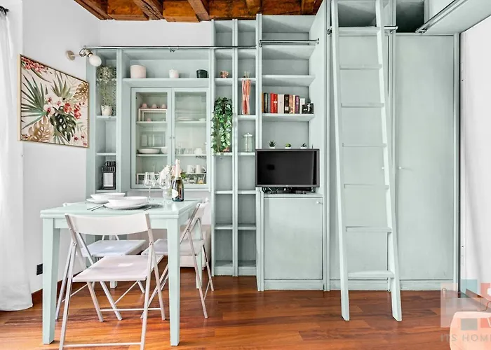 Mos29 - Luxurious - Near The Duomo
